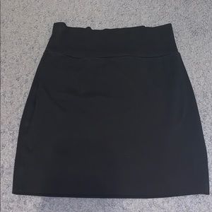 Black bodycon skirt